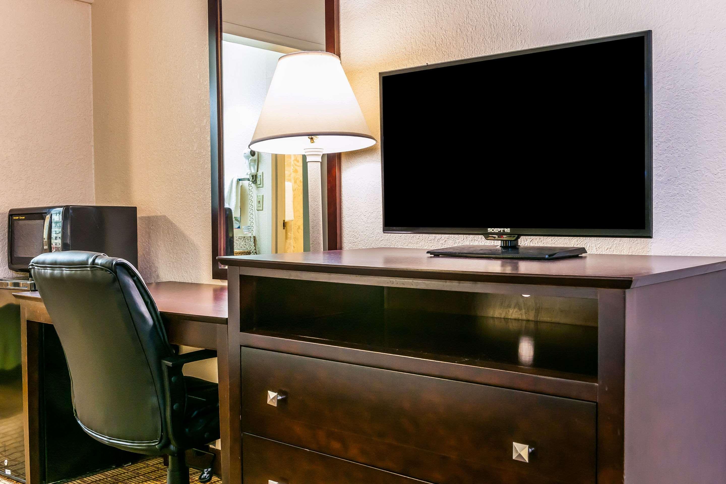 Hotel Econo 2*
