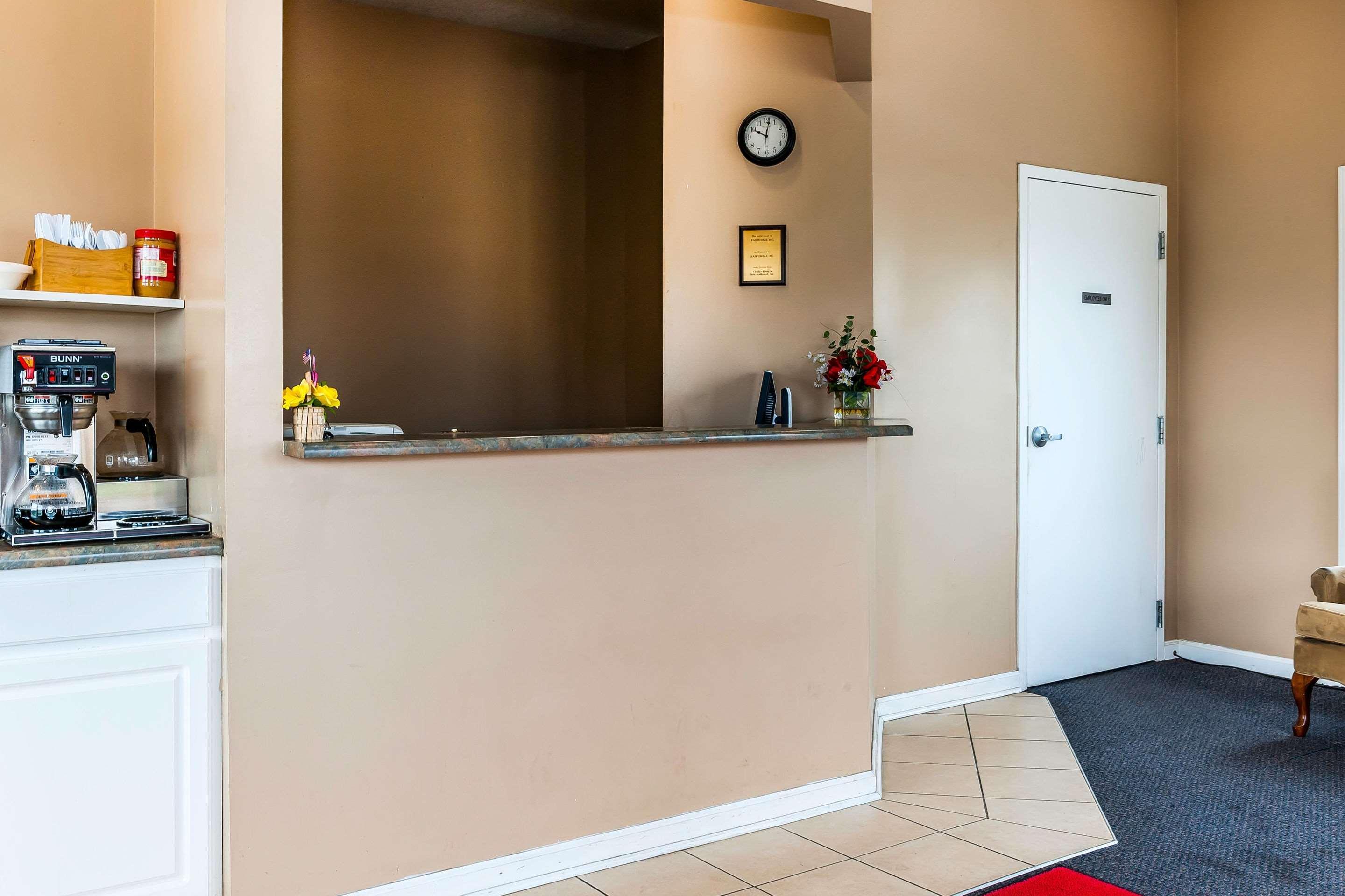 Econo Hotel Vincennes